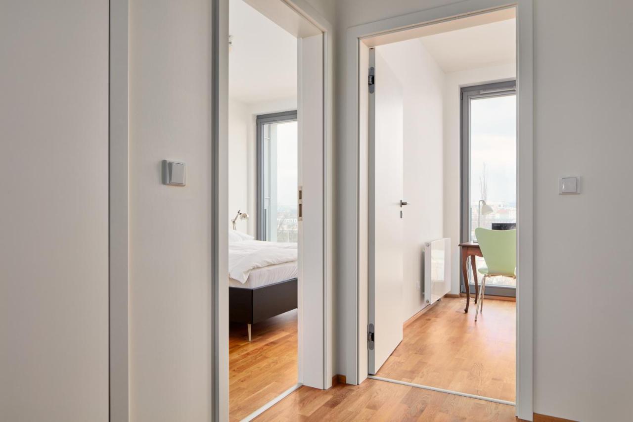 Prague Days - Designer Condo - Trendy Neighborhood Exterior photo